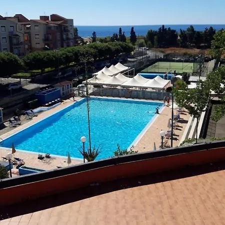 Apartment Les Roches Noires